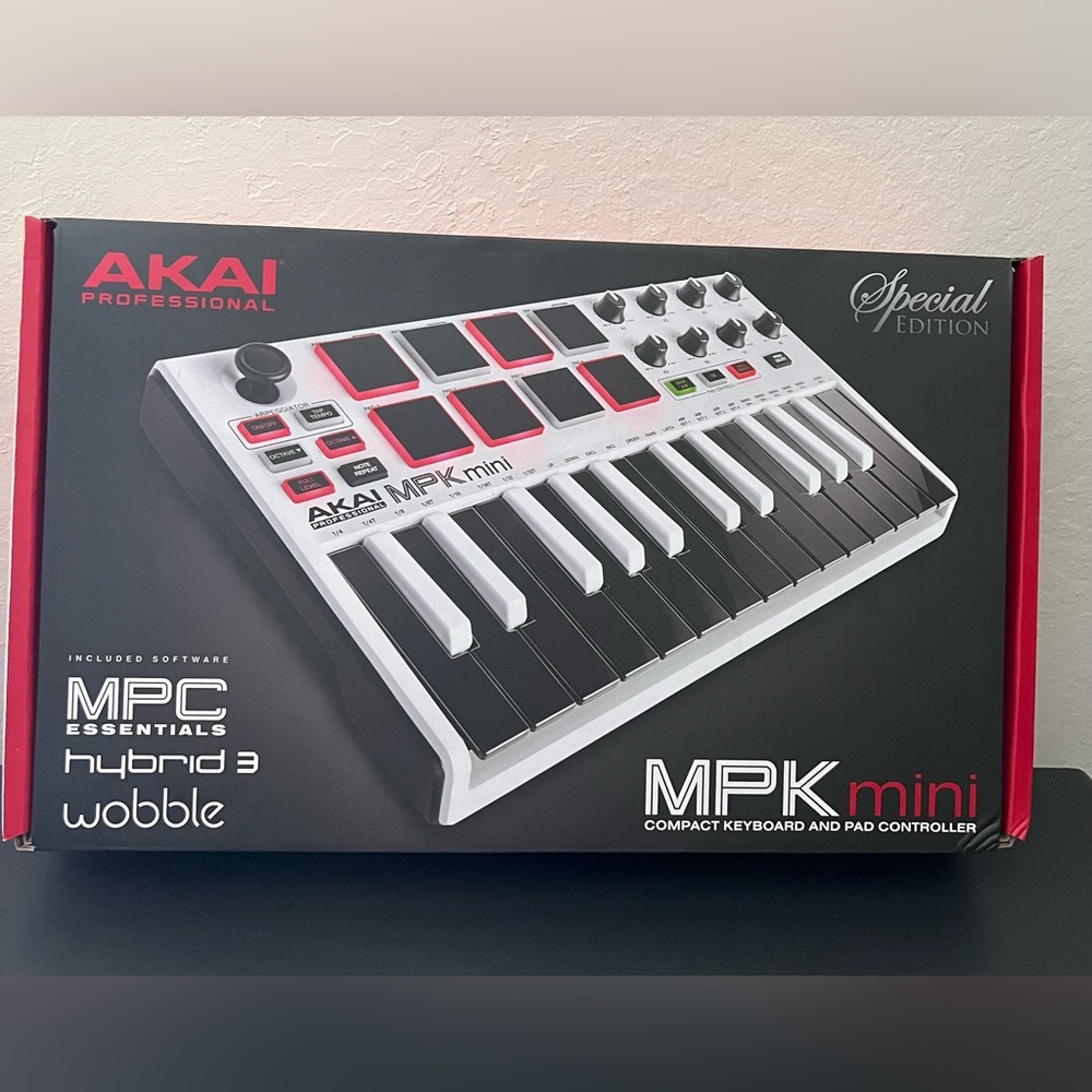Akai MPK Mini Special Edition - Black/White